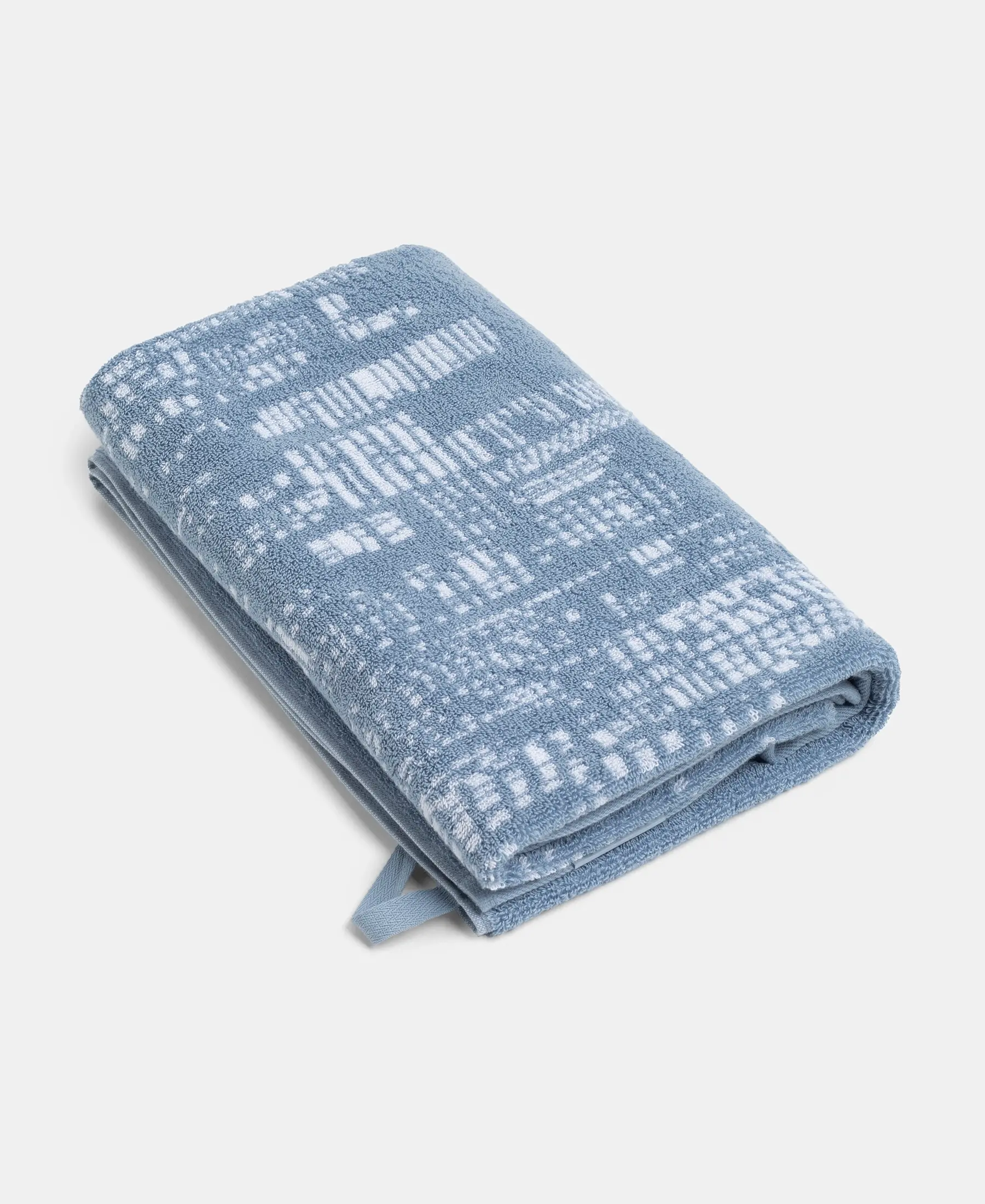 Cotton Rich Terry Ultrasoft and Durable Printed Bath Towel - Dusty Blue - Image 5