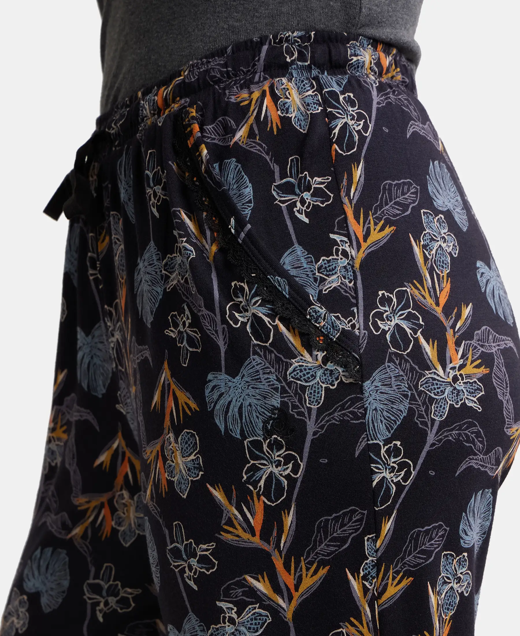 Micro Modal Cotton Relaxed Fit Printed Pyjama with Side Pockets - Black Assorted Prints - Image 6
