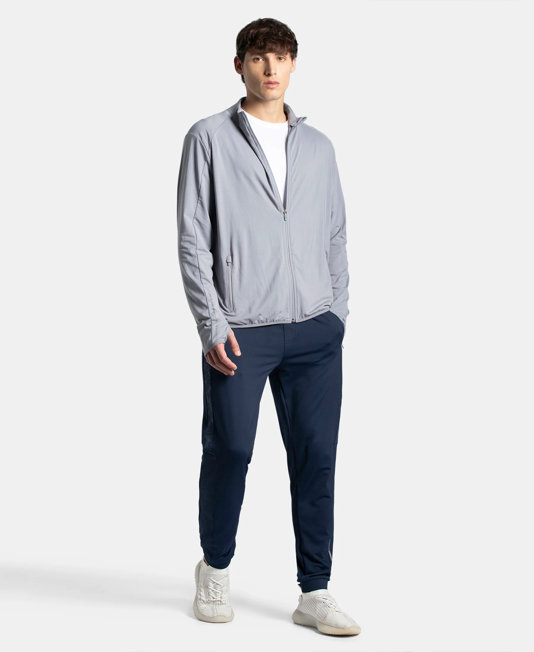 Soft Touch Microfiber Elastane Stretch Jacket with Thumbhole Styling - Weathervane - Image 4