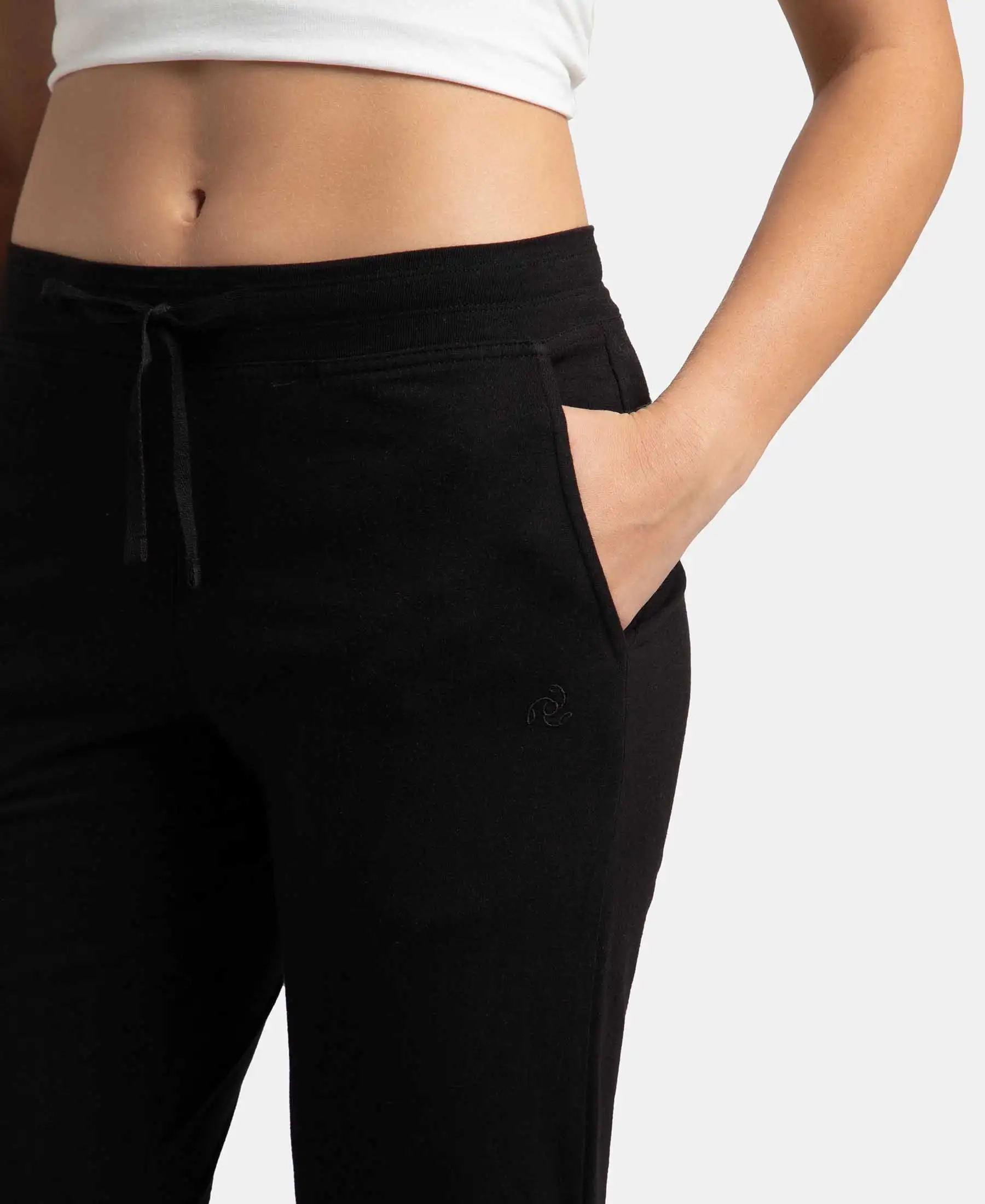 Super Combed Cotton Elastane Stretch Slim Fit Capri with Side Pockets - Black - Image 6