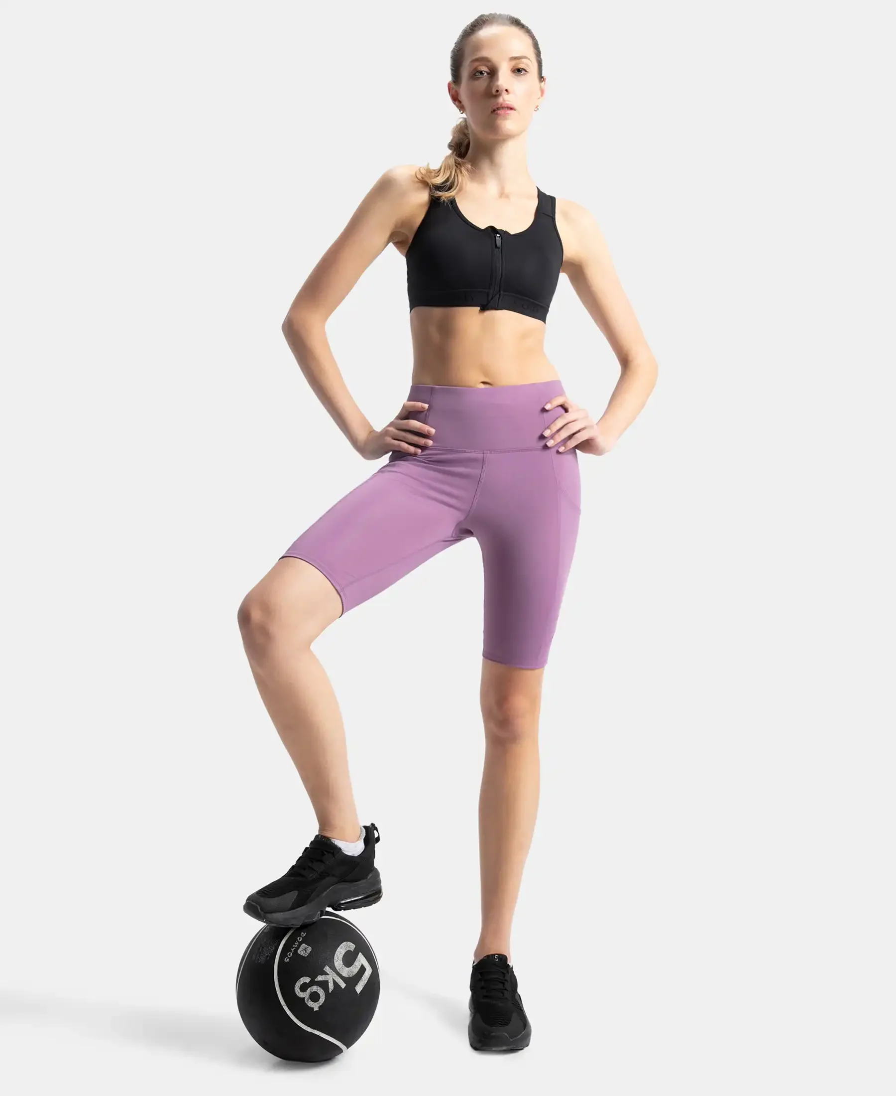 Wirefree Padded Microfiber Elastane Stretch Full Coverage Active Bra with Front Zipper Styling - Black - Image 6